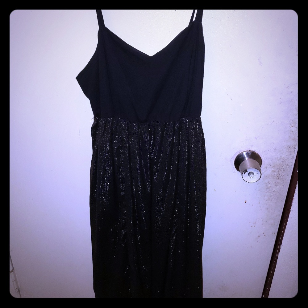Black and gold forever 21 dress
